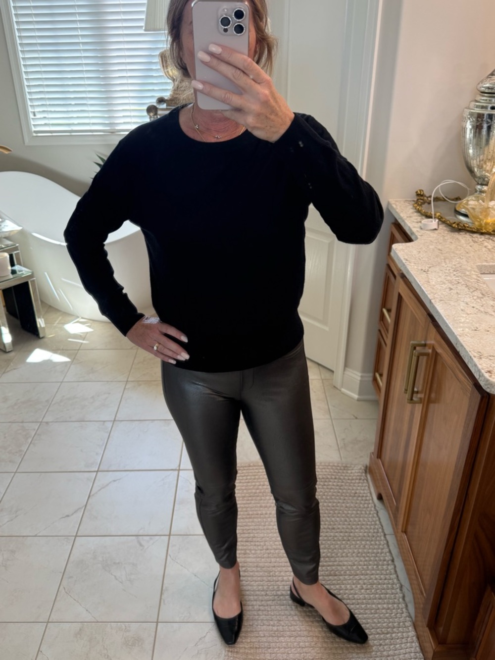 Luisa Cerano Metallic Grey Faux Leather Skinny Pants Size 4